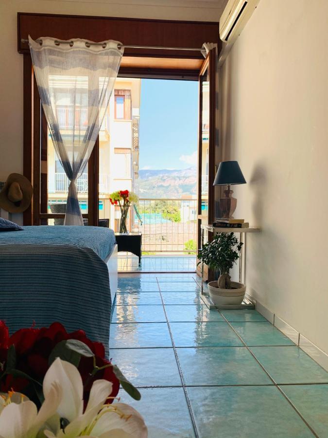 Sorrento Moon Apartment Luaran gambar