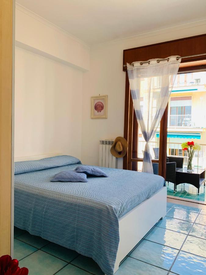 Sorrento Moon Apartment Luaran gambar