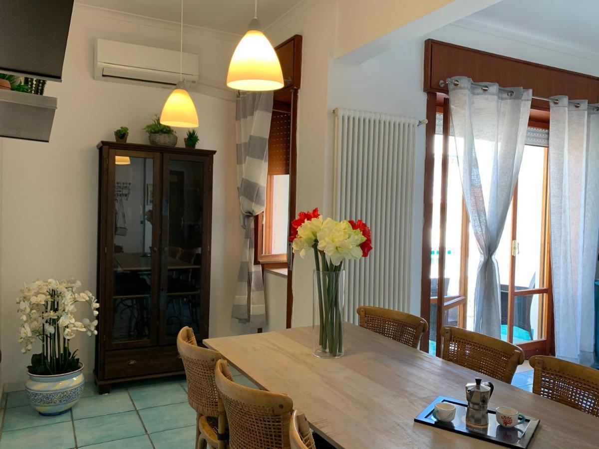 Sorrento Moon Apartment Luaran gambar