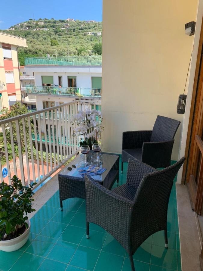 Sorrento Moon Apartment Luaran gambar