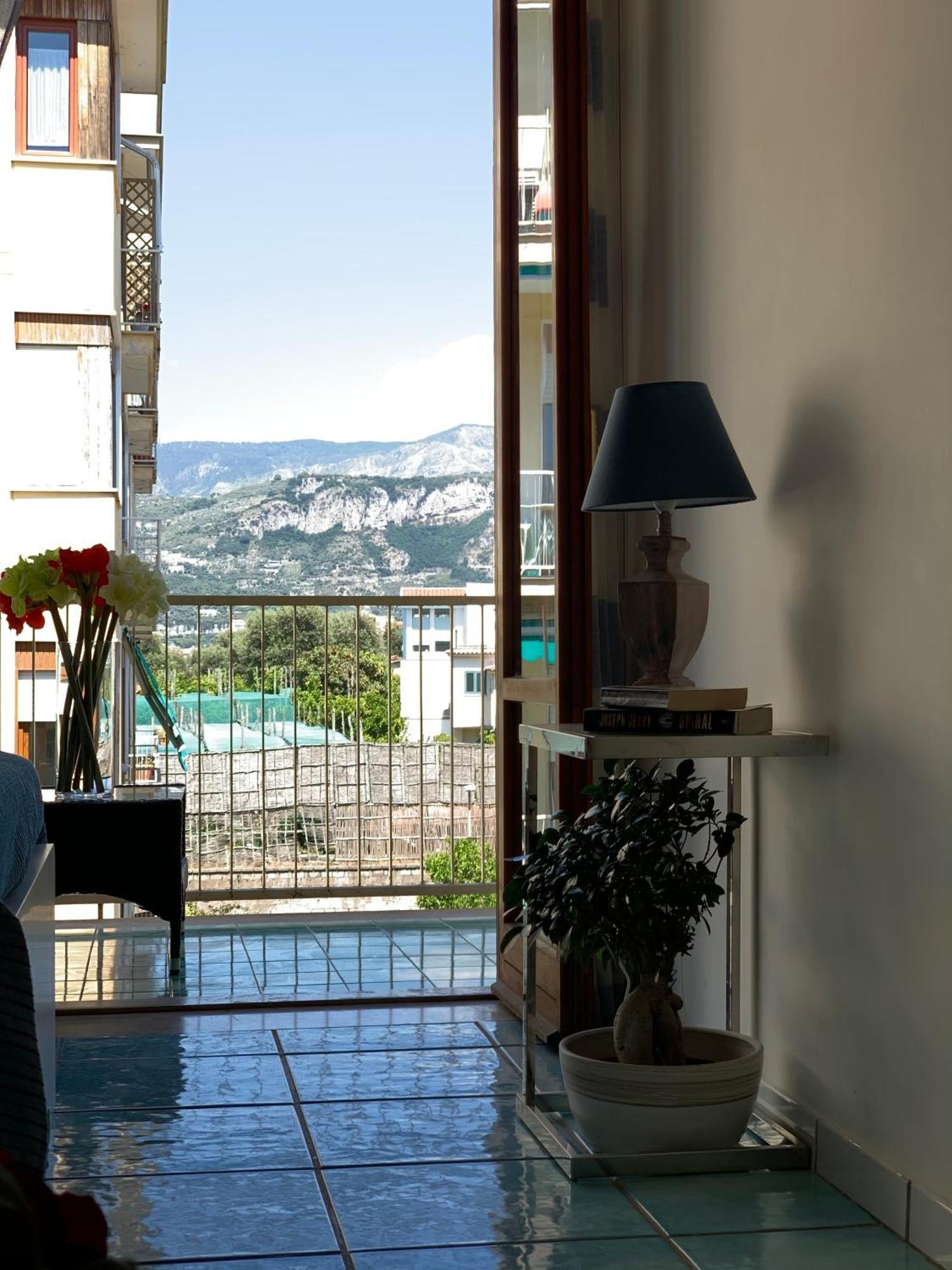 Sorrento Moon Apartment Luaran gambar