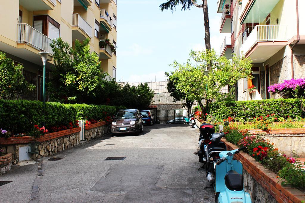 Sorrento Moon Apartment Luaran gambar